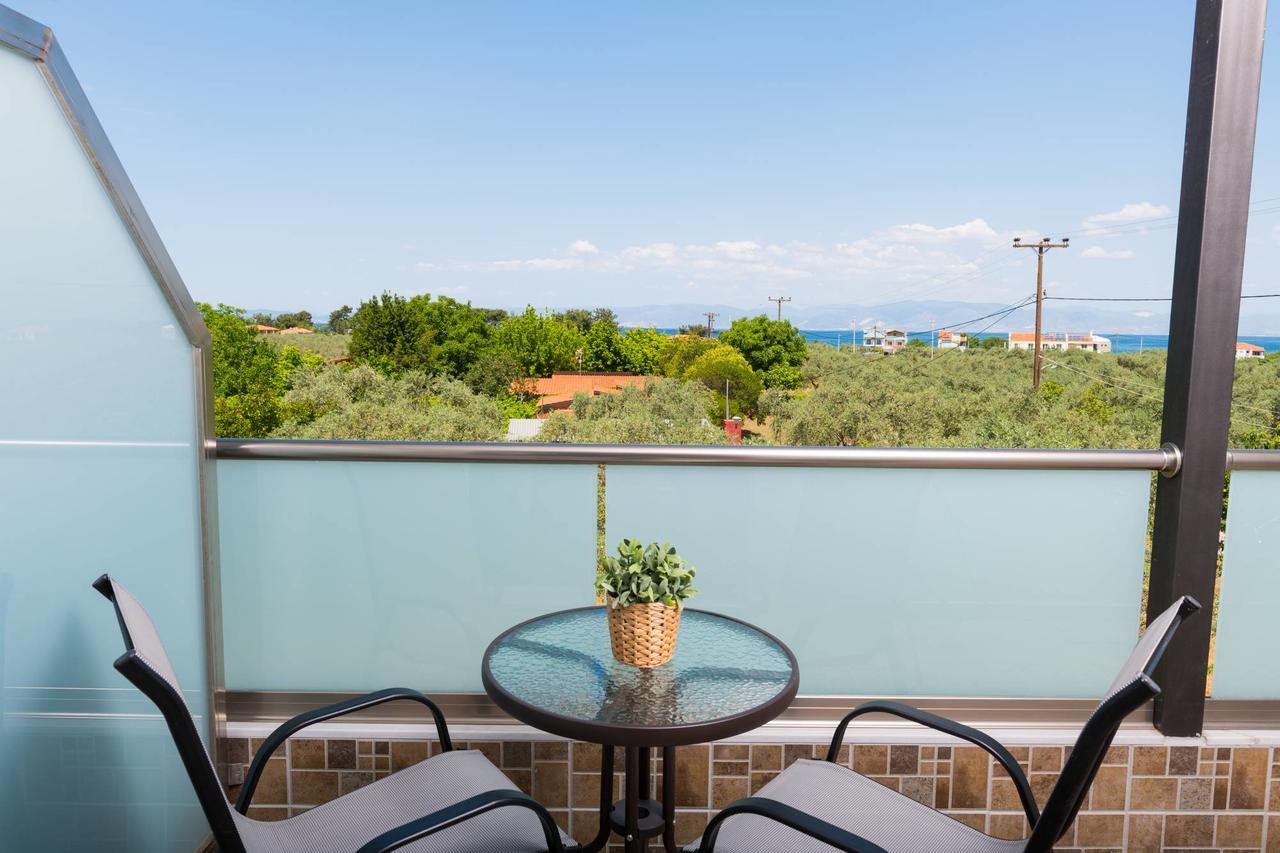 Ftery Hotel Skala Rachoni  Exterior photo