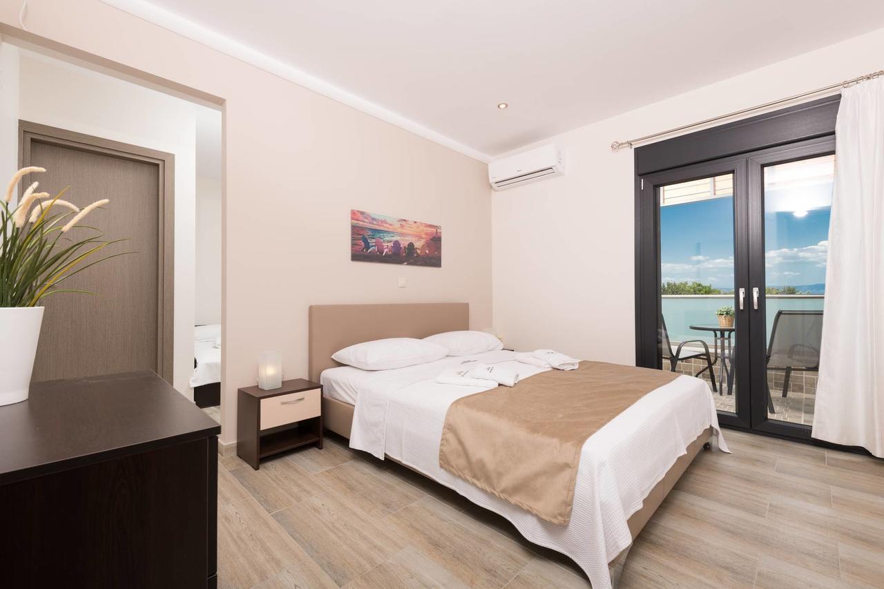 Ftery Hotel Skala Rachoni  Exterior photo